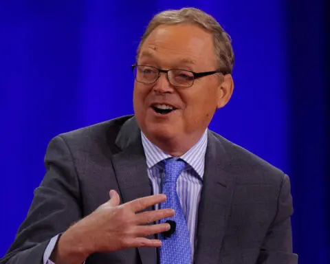 Trump taps Kevin Hassett to head National Economic Council