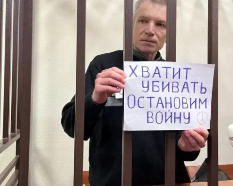 Jailed Moscow politician urges end to Ukraine war at start of new terrorism trial