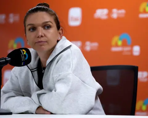 Former tennis world No. 1 Simona Halep questions ‘big difference in treatment’ for doping violation compared to Iga Świątek