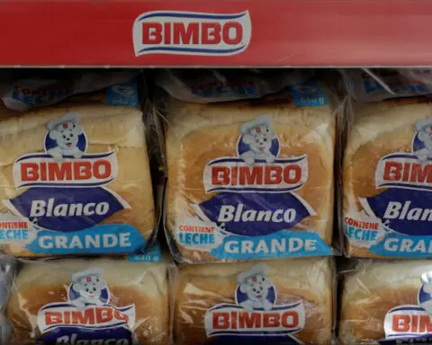 Mexico's Bimbo files $1.4 billion lawsuit against Maple Leaf Foods