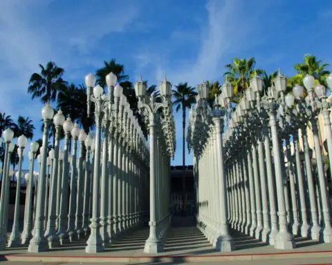 LACMA Sets Grand Opening For Massive Bridge Museum Over Wilshire Boulevard