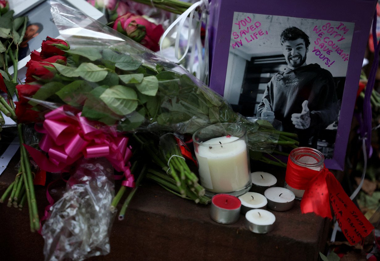 Liam Payne body moved from British cemetery in Buenos Aires on way to airport - cemetery source