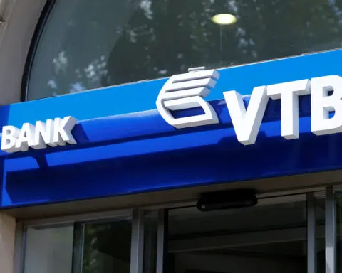 Russia's VTB expects 2025 profit at 400 billion roubles