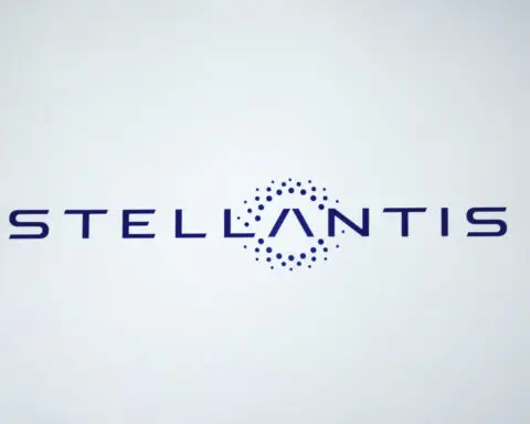 US commits to $7.54 billion loan for Stellantis venture to build 2 electric vehicle battery plants