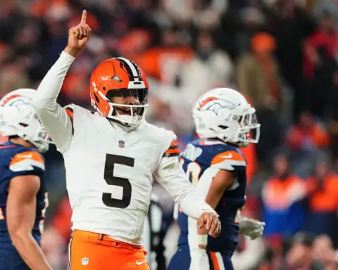 Denver Broncos’ two interception TDs spoil record-setting night for Cleveland Browns