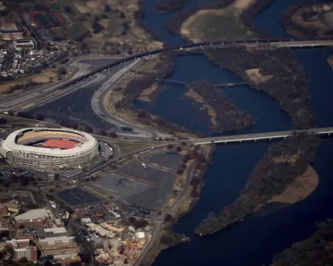 NFL's Goodell and Commanders' Harris meet with lawmakers to talk about potential RFK stadium site