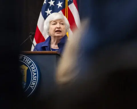 Secret Service agent fired at suspects outside of Janet Yellen's house in Washington DC