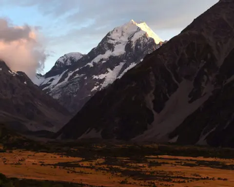 Two Americans, one Canadian missing after attempt to climb New Zealand’s highest mountain