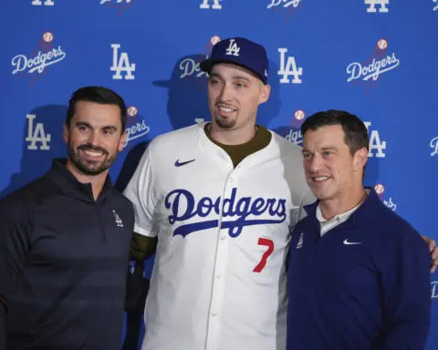 Signing with Dodgers was really easy decision for 2-time Cy Young winner Blake Snell