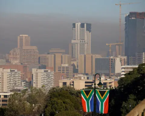 Moody's affirms South Africa's Ba2 rating amid economic challenges and political change