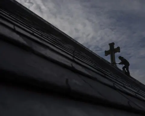 The roof restorers of Paris now have UNESCO Cultural Heritage recognition