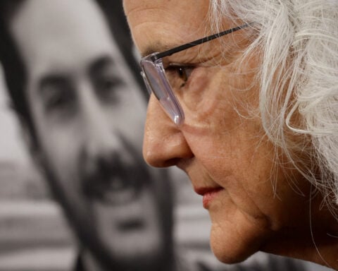 Family of journalist missing in Syria since 2012 meets top US official, says he's alive