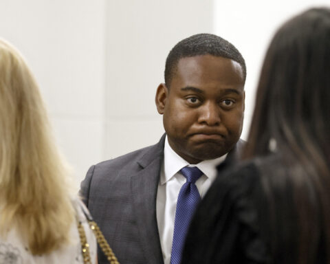 Florida prosecutor seeks to clear records of people charged with buying police-made crack in 1980s