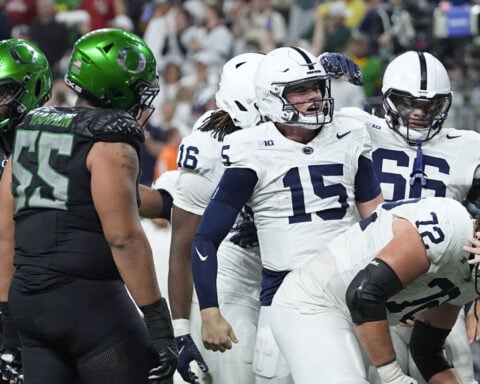 Oregon, Penn State amass 55 points to set Big Ten title game 1st-half scoring record