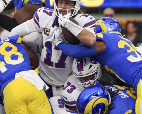 Josh Allen's record day not enough as Bills' 7-game winning streak is snapped by Rams