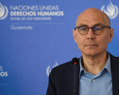 UN rights chief urges accountability in Syria, sees huge chance for fair transition
