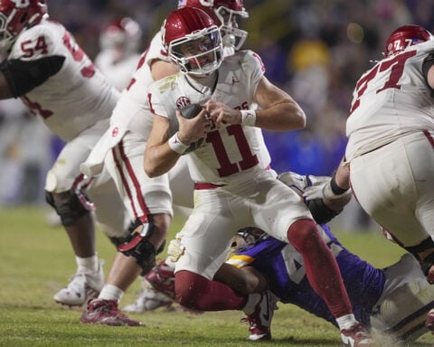 College football transfer portal opens as Oklahoma's Arnold, other top players look for a move