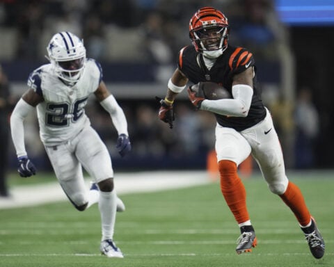 Burrow, Chase lift Bengals after botched blocked punt by Cowboys in 27-20 Cincinnati victory