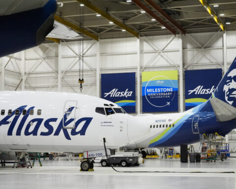 Alaska Airlines will spread its wings by flying to Tokyo and Seoul beginning next year