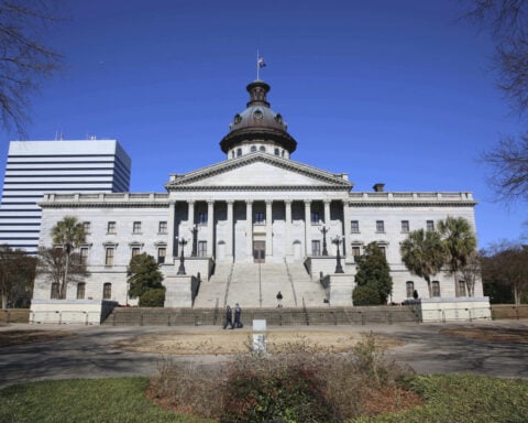 Federal officials say South Carolina mental illness group homes leave little hope of independence