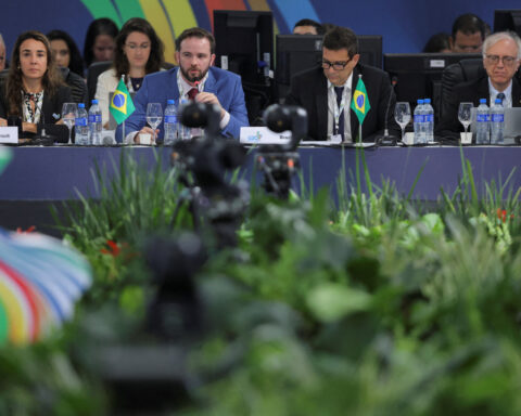 Brazil government edits regulations aiming to unlock Congress agenda