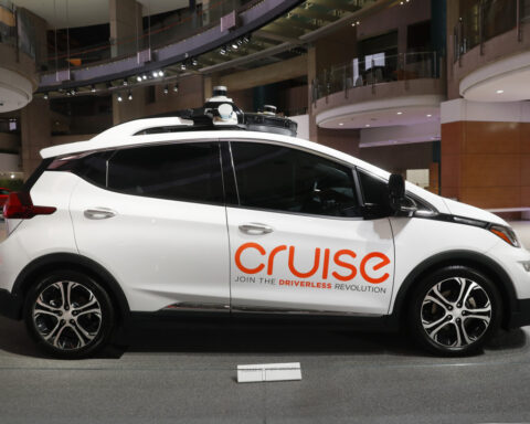 GM to retreat from robotaxis and stop funding its Cruise autonomous vehicle unit