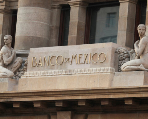 Bank of Mexico touts financial system's stability despite economy's weakness