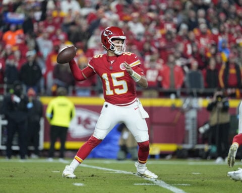 Chiefs QB Patrick Mahomes on having to play 3 times in an 11-day span: 'It's not a good feeling'