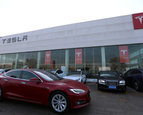 Tesla launches 'Actually Smart Summon' feature in China