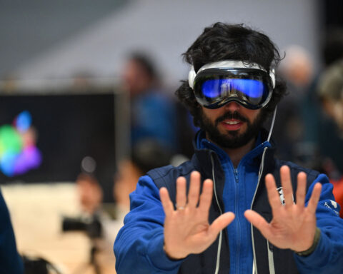 Google and Samsung are taking on Apple and Meta with their own mixed-reality headset