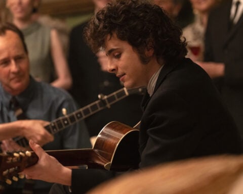 How Timothée Chalamet transformed into Bob Dylan