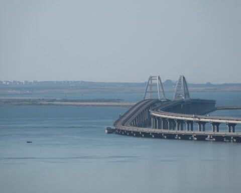 Russian tanker splits in storm, spilling oil into Kerch Strait
