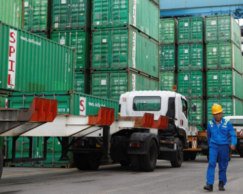 Indonesia books $4.4 billion trade surplus in Nov, beating forecast