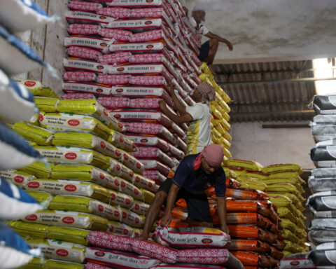 India's November wholesale inflation slows to 1.89% y/y