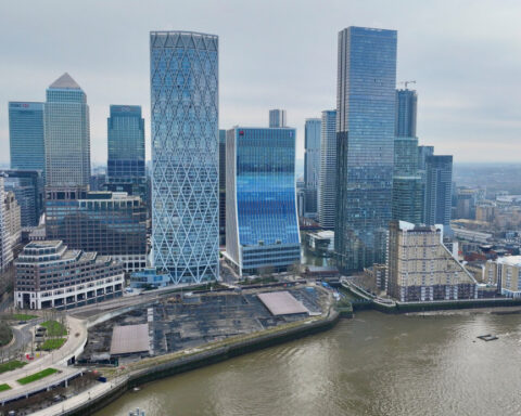 UK employers cut staffing, turn more pessimistic as budget bites