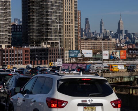 US to require rear seat belt reminders in vehicles in 2027