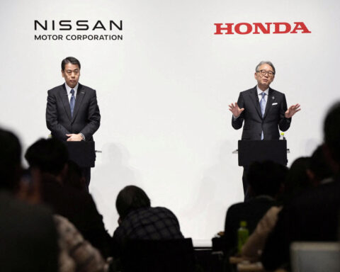Honda, Nissan in talks to set up holding company, source says