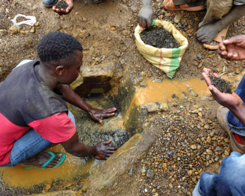 Apple says it has told suppliers to stop buying minerals from Congo