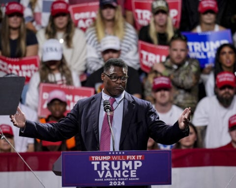 Trump chooses Herschel Walker as US ambassador to Bahamas