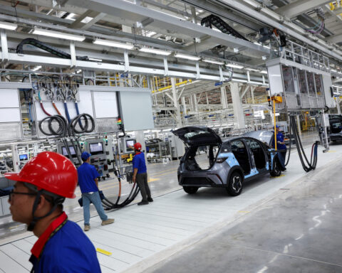 Thai industrial sentiment hits 8-month high in November on better tourism, exports