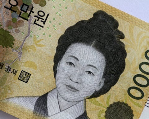 South Korean won hits 15-year low as hawkish Fed, domestic politics weigh