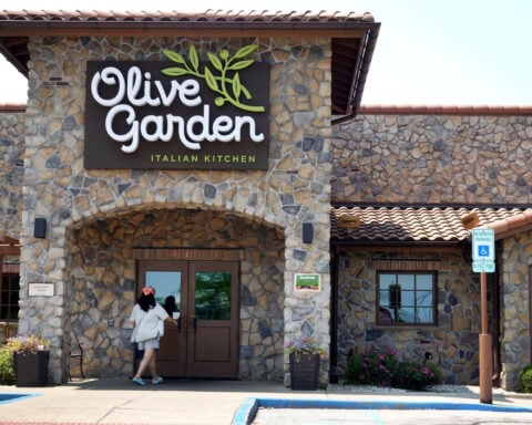 People can’t get enough of LongHorn Steakhouse and Olive Garden