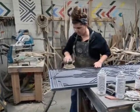 Minnesota woman's DIY project blossoms into thriving business