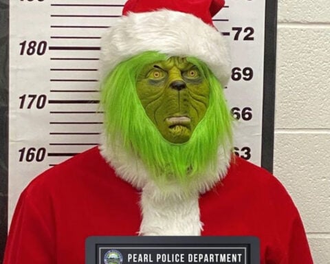 Mississippi police arrest the Grinch days before Christmas