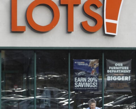 Big Lots conducts going-out-of-business sales after sale of company falls through