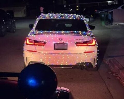 Officer busts decorated "mobile Christmas tree" on Interstate