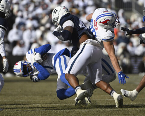 Former walk-on DeLuca provides early spark, Penn State drills SMU 38-10 in CFP; Boise State up next