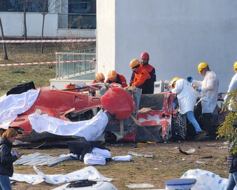 Four killed in helicopter crash at Turkish hospital