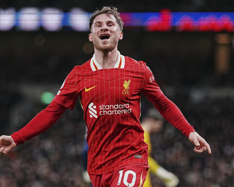 Liverpool routs Spurs 6-3 to take 4-point lead into Christmas in Premier League. Man United humbled