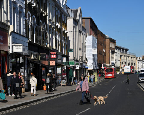 UK economy flat-lined in Q3 in new setback for government